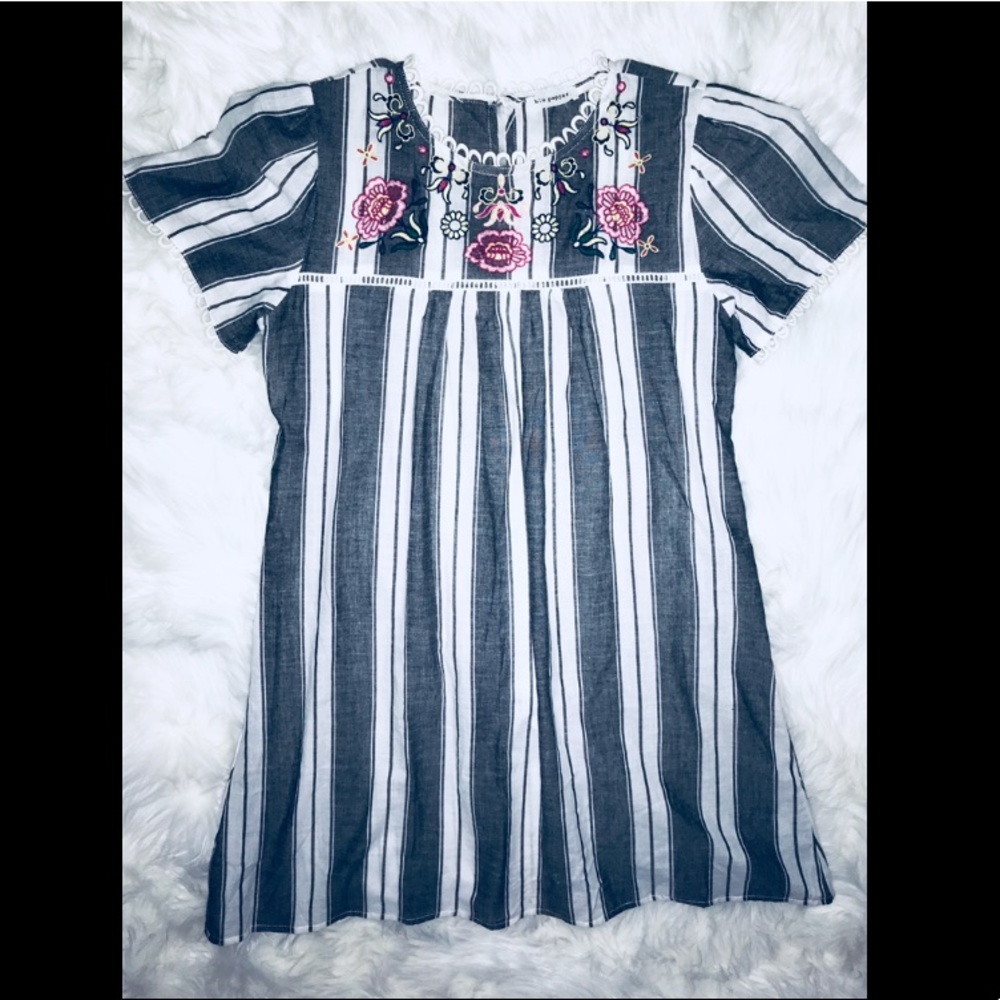 Embroidery & stripe dress! Neck and sleeve detail!